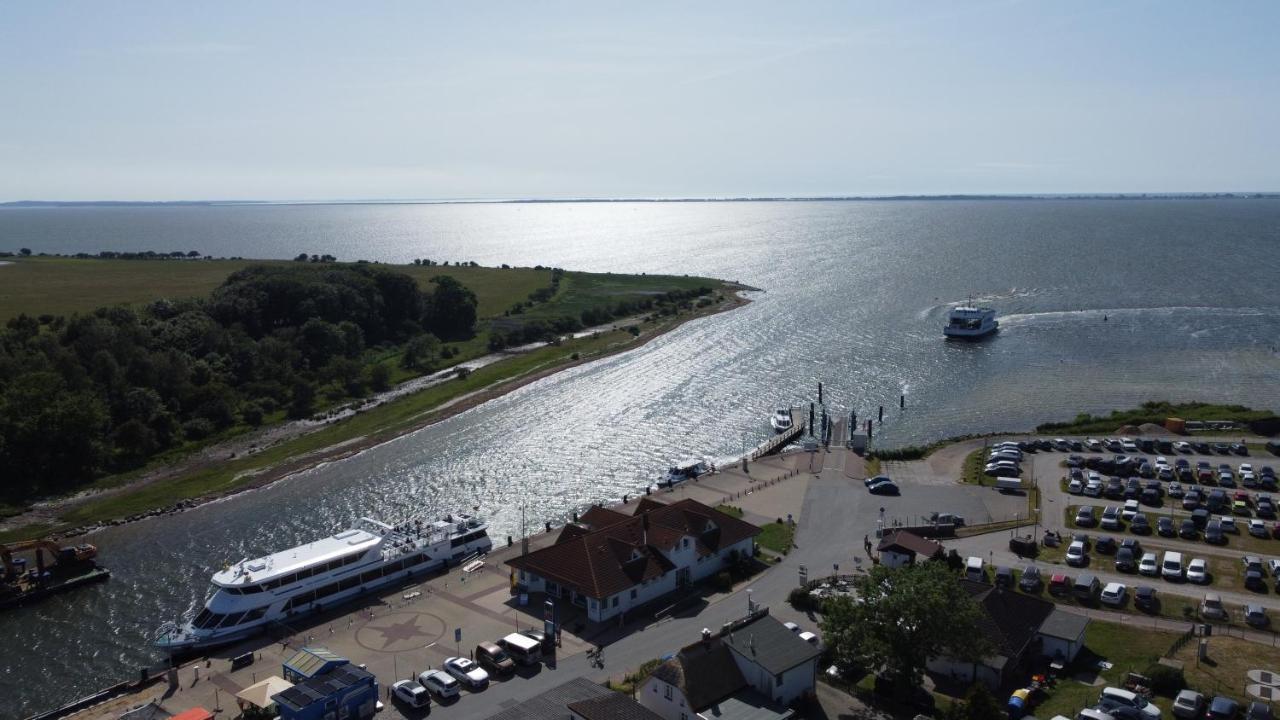 Reetferienhaus - Schaprode Hafen Exterior foto